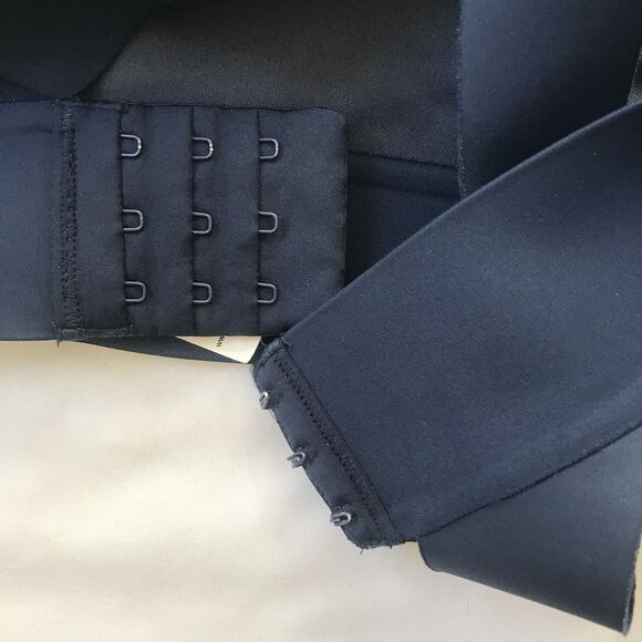 Brooks Drive Interlace Sports Bra Womens Size 34C 34D Blue Adjustable Strap EEUC - Picture 11 of 11